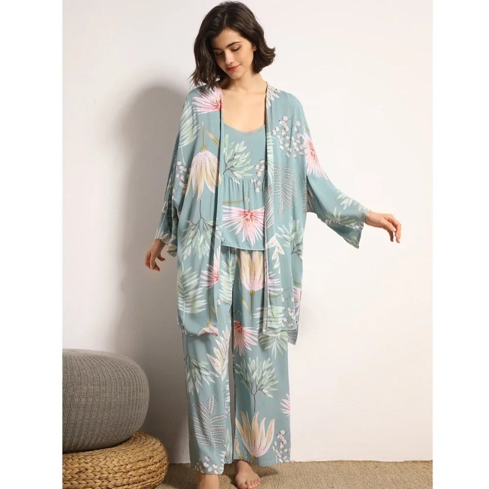 3 Piece Pastel Green Floral Print Pajama Set - Picture 4 of 16